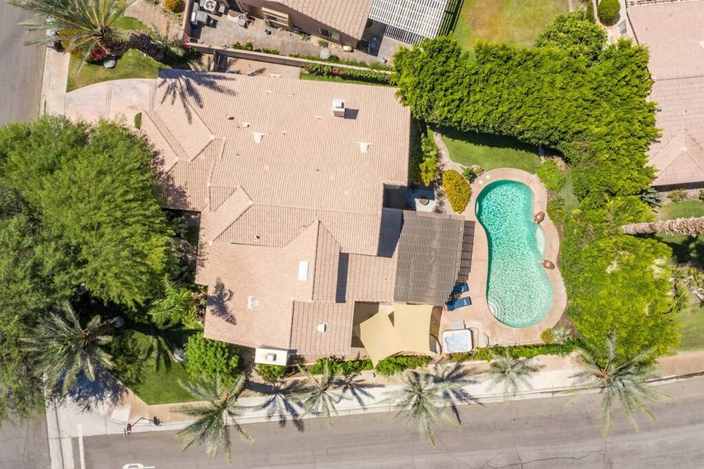 Private Oasis Pool