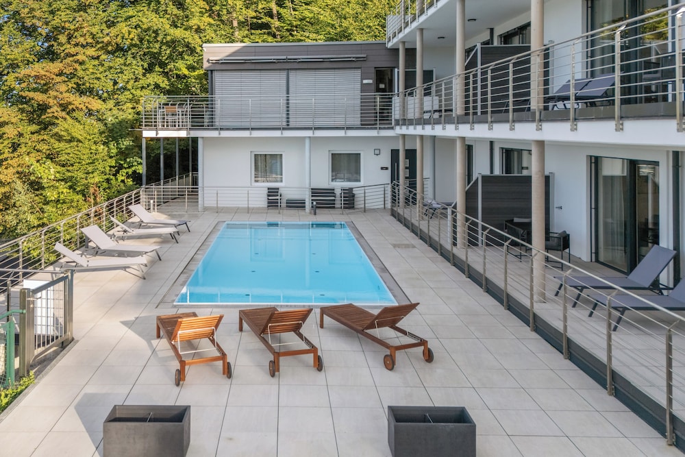 Maria Blick Lake View Apartments