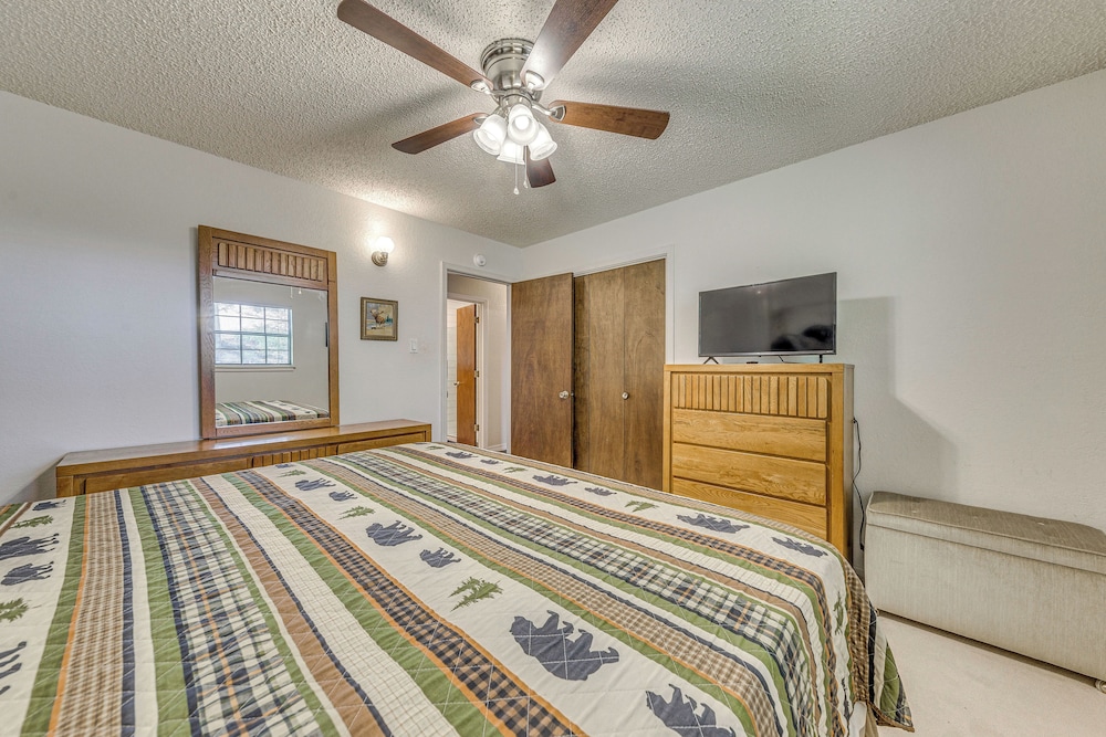 Ruidoso Home w/ Hot Tub & Sierra Blanca Views view 4