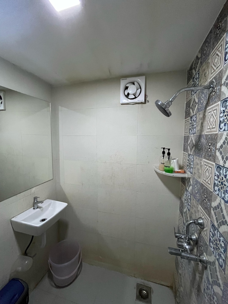 Half Orange Hostel
