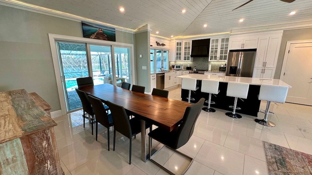 Lagoon Getaway in Fort Myers Beach