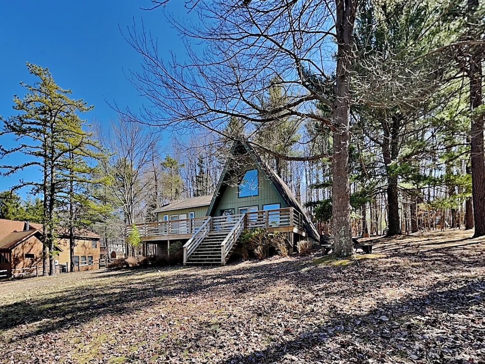Lil' Cove in Paradise by Taylor Made Deep Creek