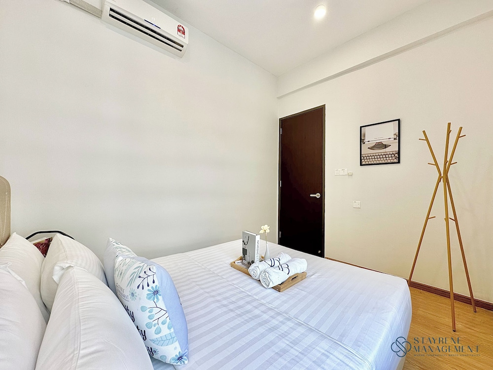 Country Garden Danga Bay Sea View Homestay by Stayrene