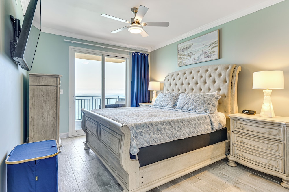 Panama City Beachfront Condo w/ Breathtaking Views