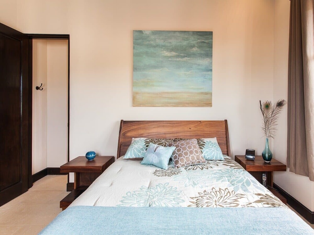 Beautiful Mediterranean-Style Penthouse with an Oceanview Balcony