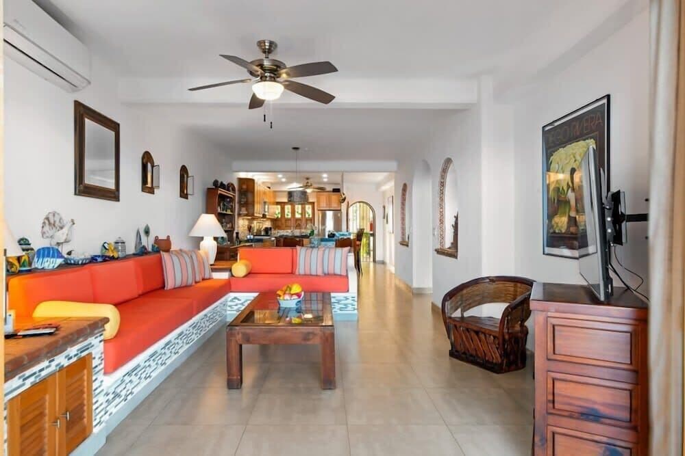Ocean View 2Br Condo-balcony-beach-pool - 603