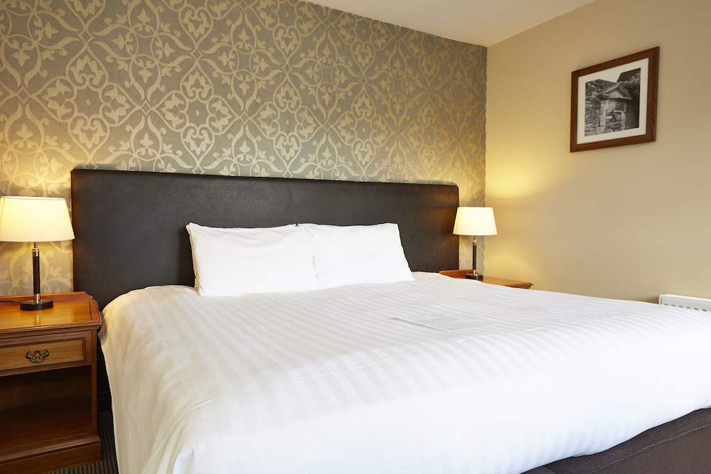 Woolpack Inn Beckington by Greene King Inns view 3