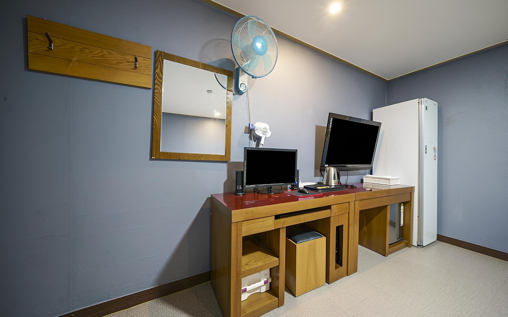 Photo 17