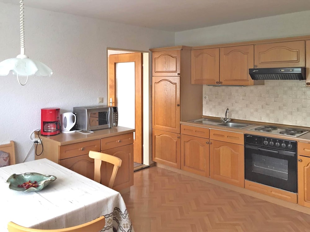 Garden Apartment, Gobweinstein view 3