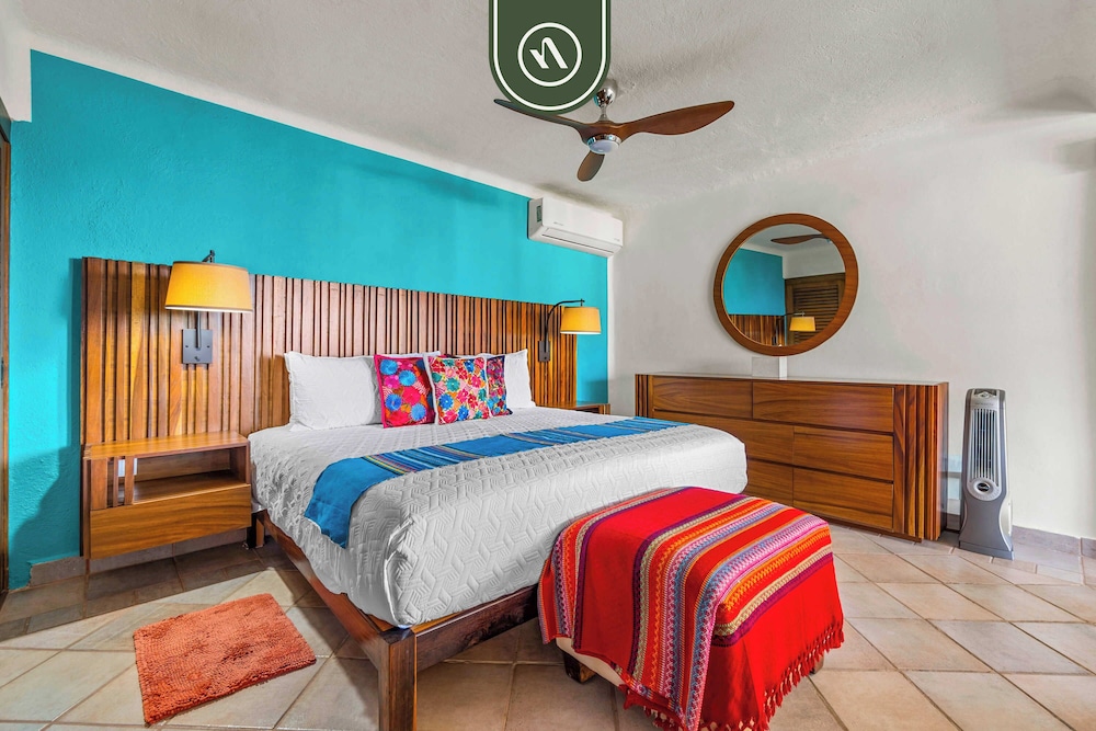 Mexican 2 BR Condo - Private Pool - Romantic Zone
