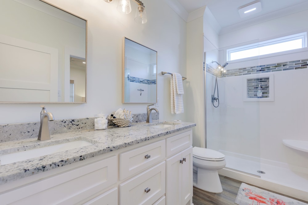 Fish, Kayak & More: Bayfront Gem in Dauphin Island