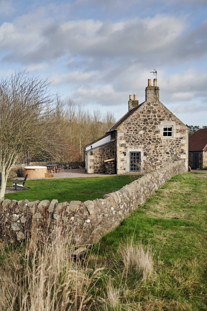 JOIVY Lathallan Mill Farmhouse