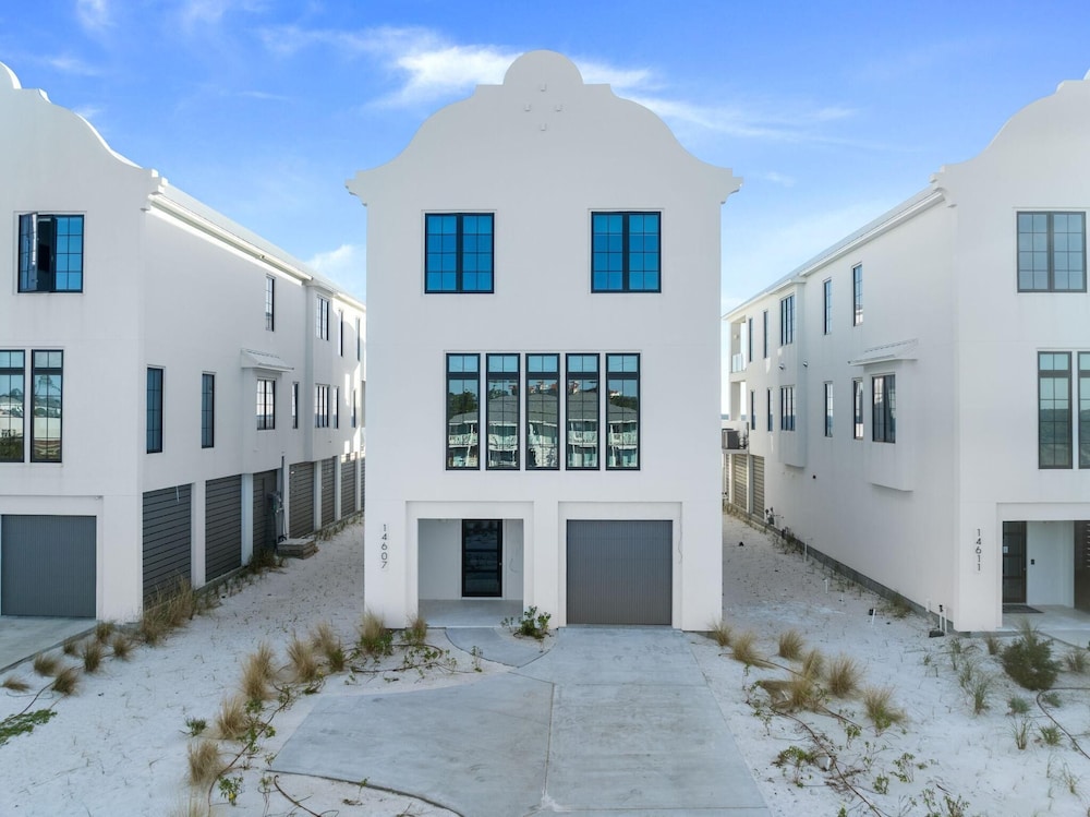 Casita Bonita at Eleanor Beach