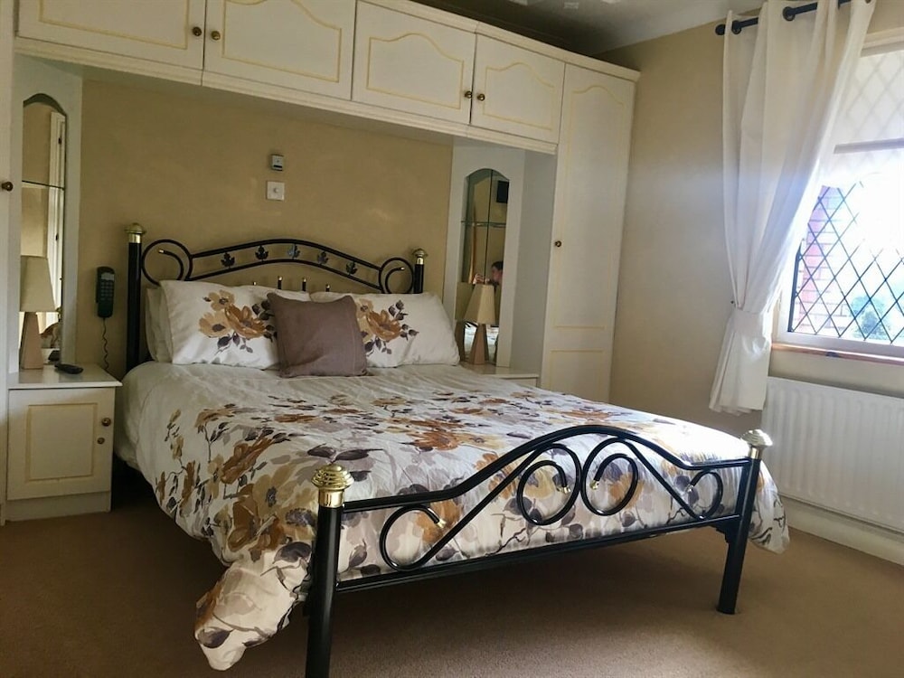 Plantation Lodge B&B