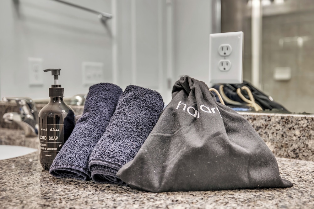 King 4BR Townhouse to Downtown Durham