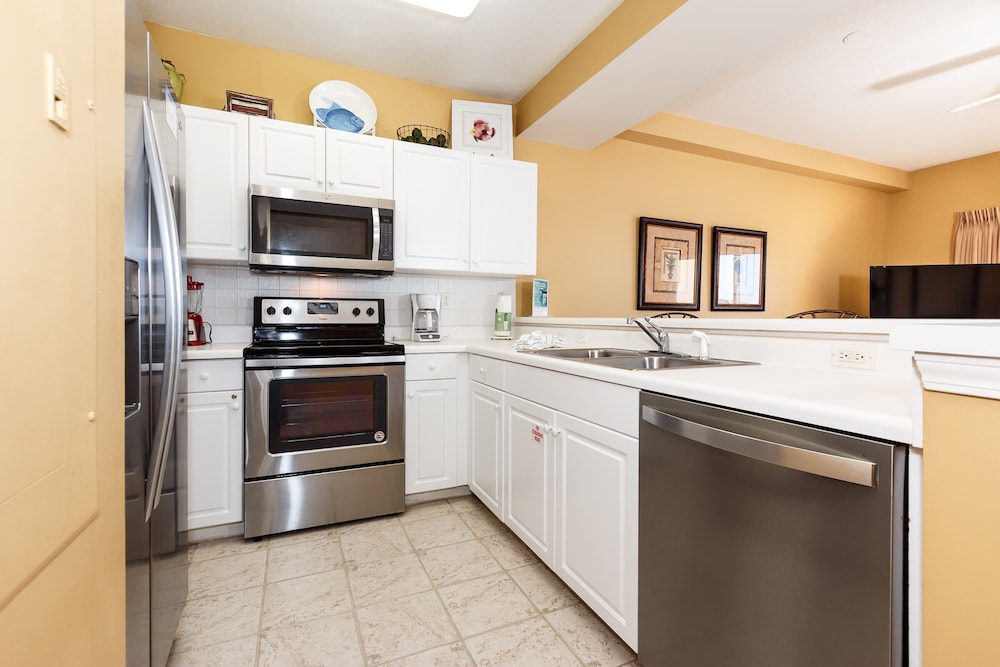 Pelican Isle 602 by Brooks and Shorey Resorts
