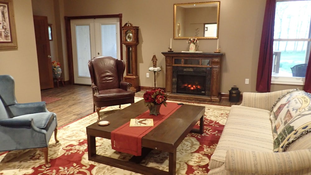 Pleasant Grove Inn
