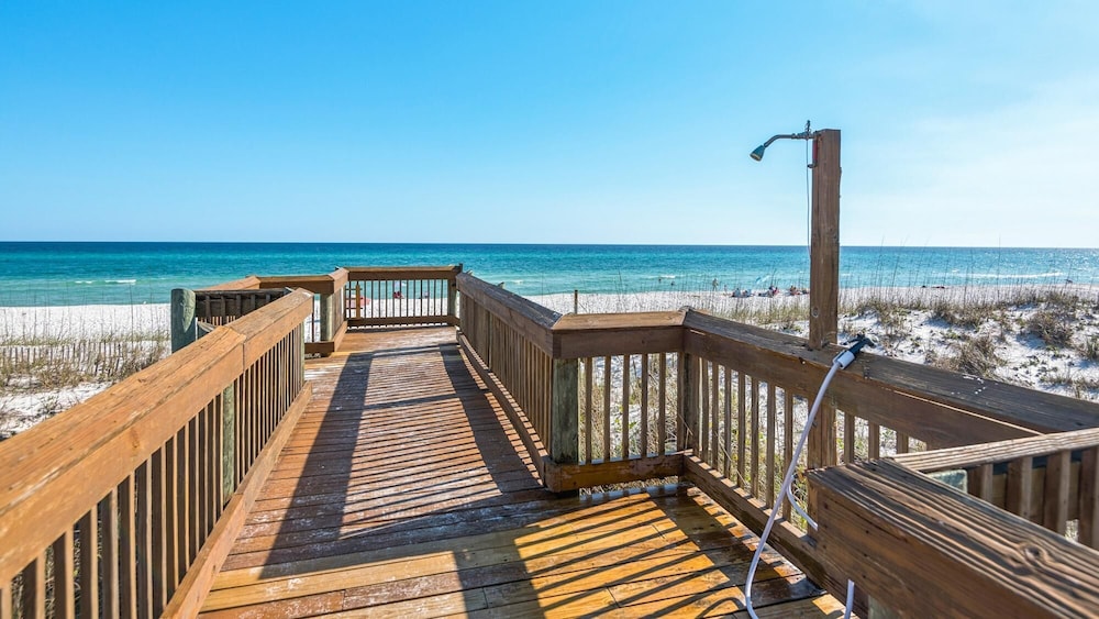 Starboard Village 423