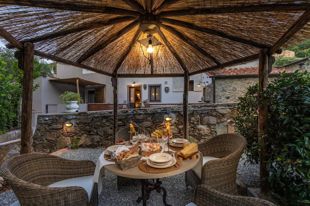 Lucias House