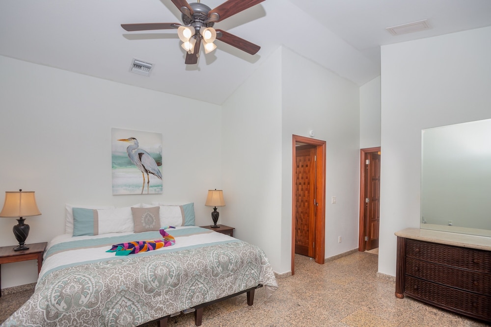 Lawson Rock - Yellowfish 211 2 Bedroom Condo by RedAwning view 3