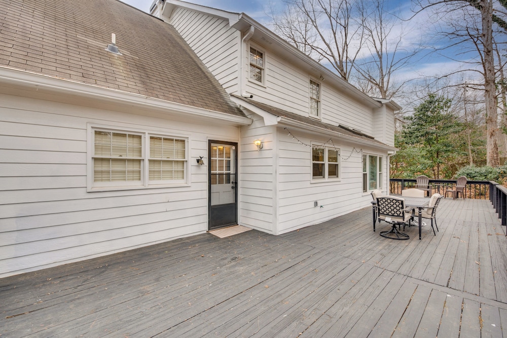 Spacious Home w/ Deck in Marietta!