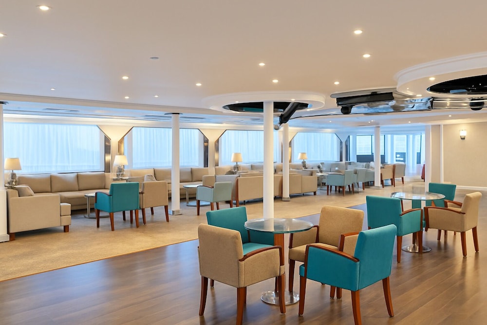 Nile Cruise Royal Queen 1 every Friday from Aswan 3 nights and every Monday from Luxor 4 nights
