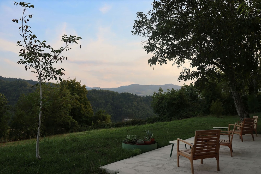 Villa Poggio Castellaro by Boutique in the Heart of Italy s Food Valley Emilia-romagna