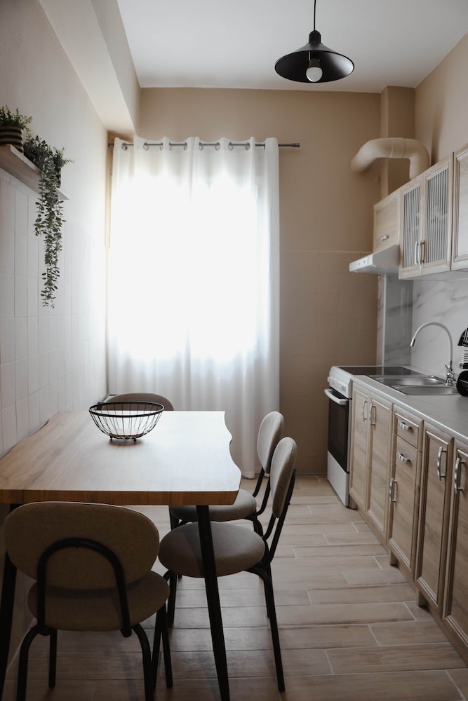 Citylight Apartment by Corfuescapes