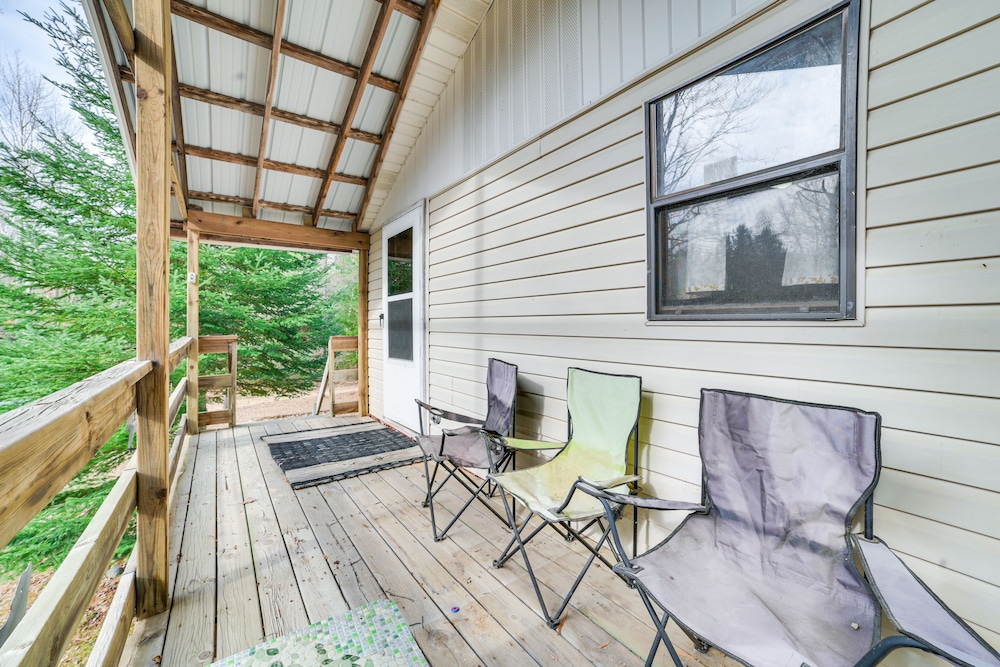 Pet-friendly Alger Cabin - Close to the River! view 4