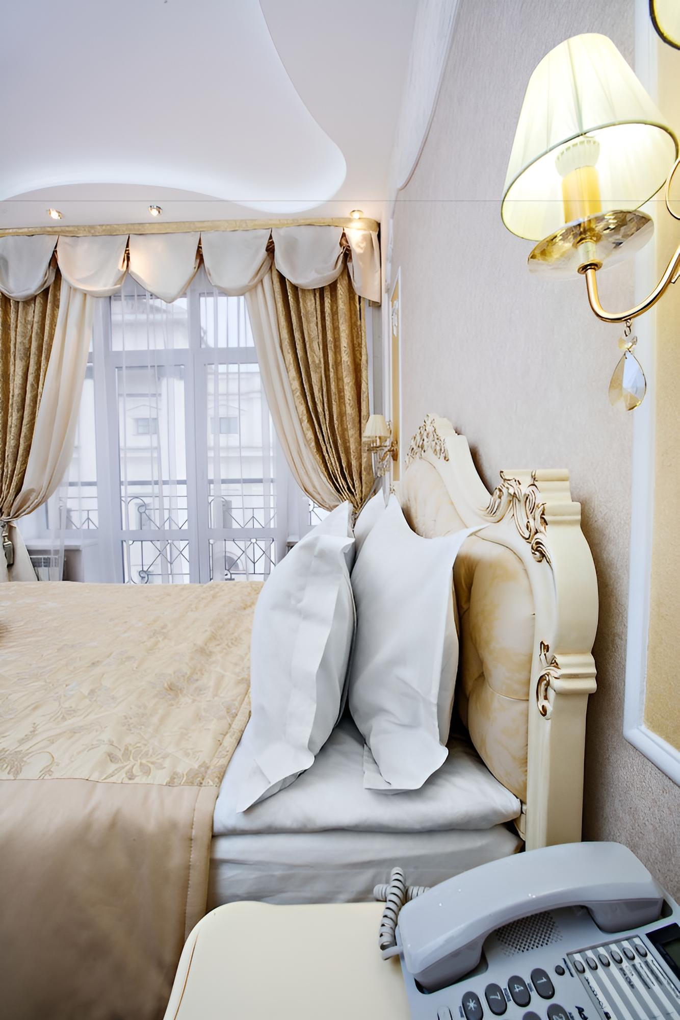 Metropol Hotel