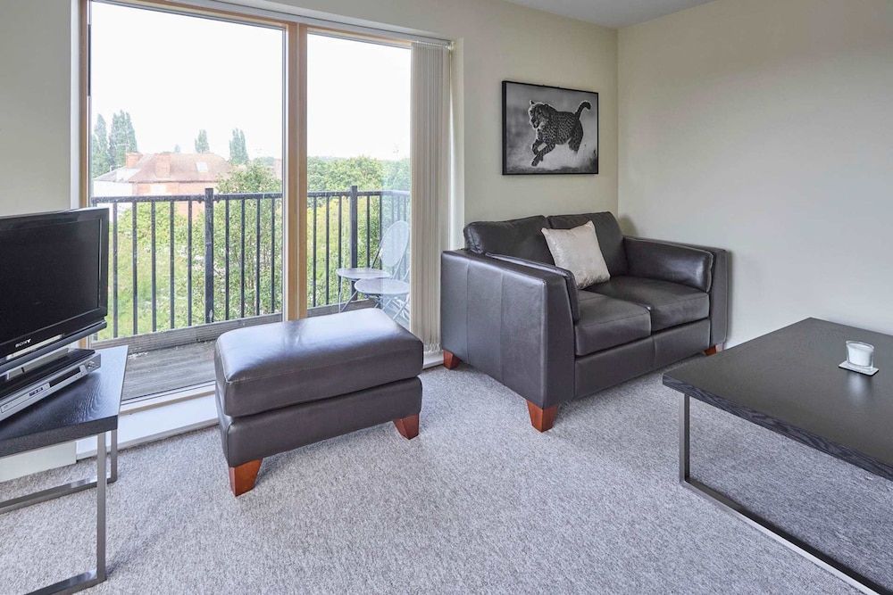 Host Stay Newport House Apartment