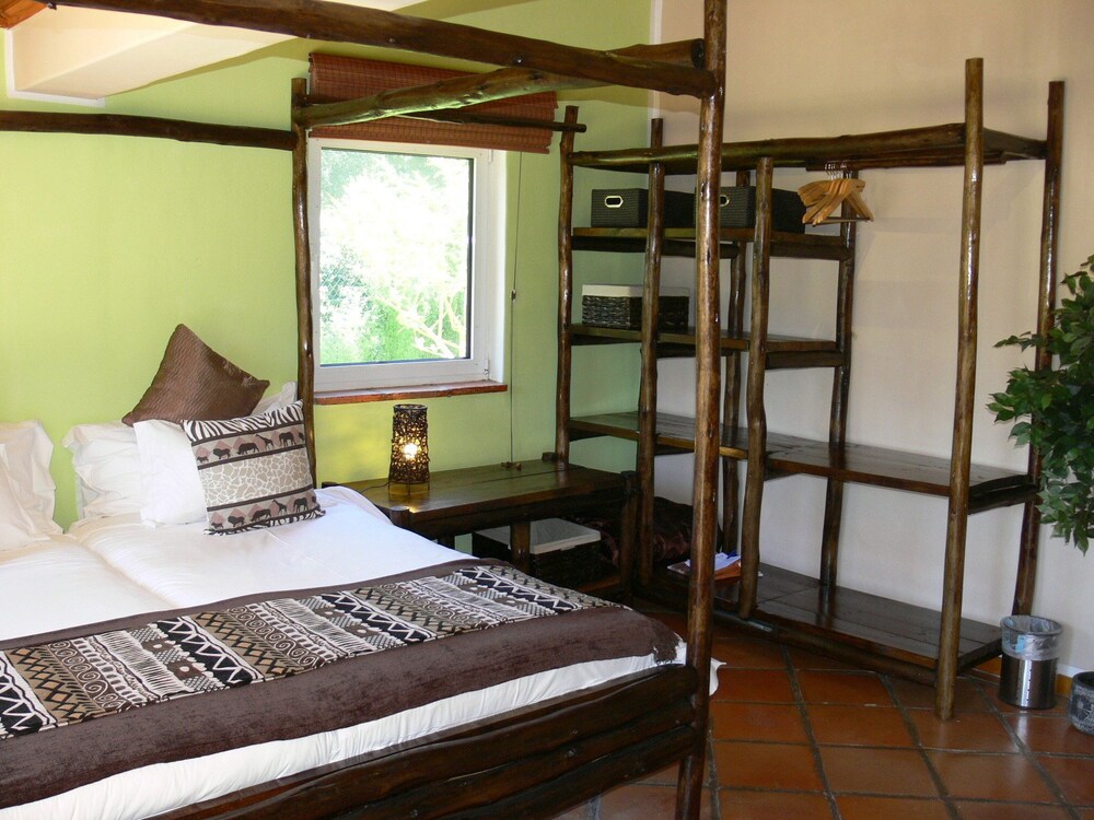 Orange Ville Guesthouse