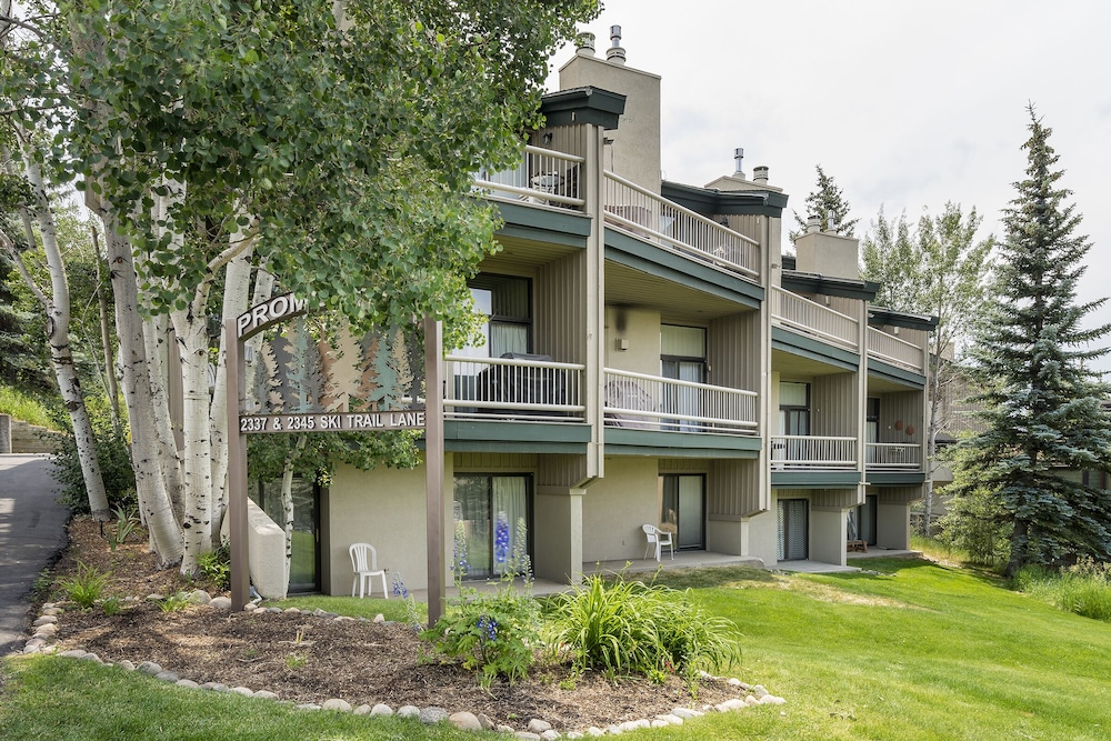 Promontory 6 3 Bedroom Townhouse by RedAwning