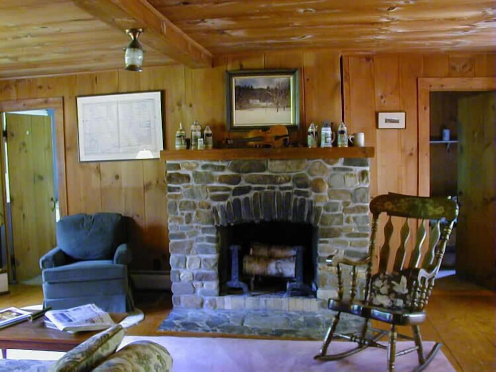 Fiddler's Green Inn