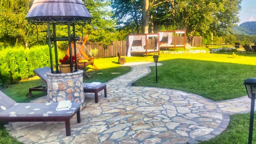 Etno Garden Exclusive