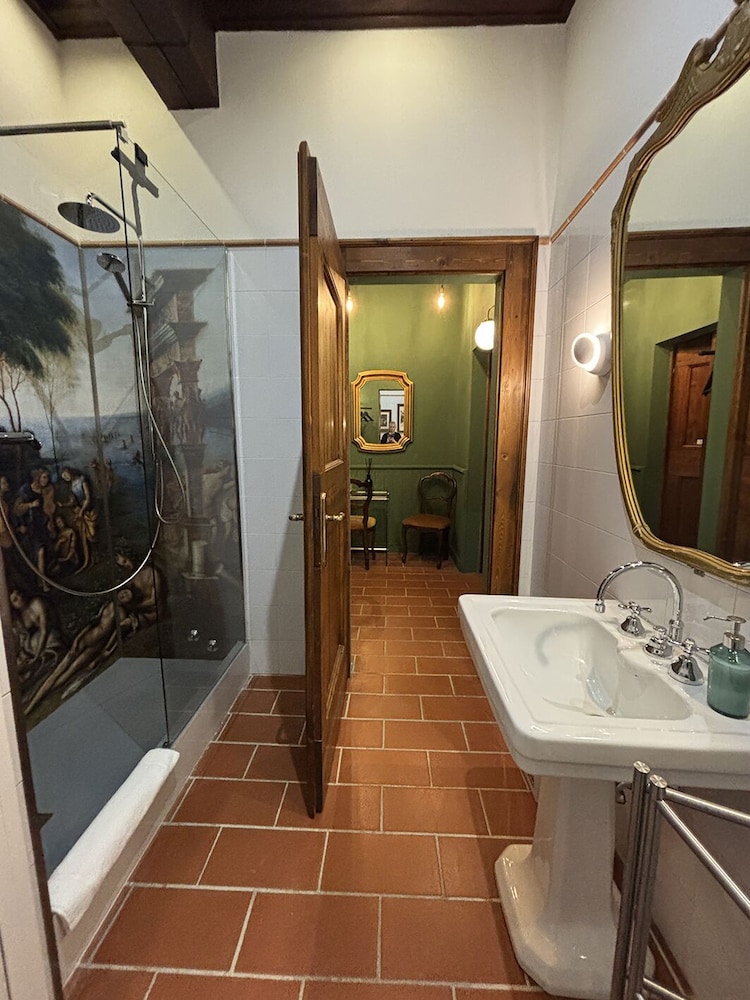 La Celeste Galeria