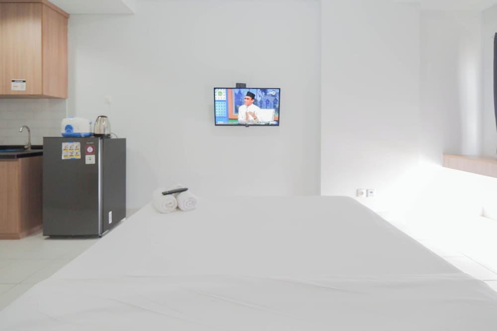 Studio Patraland Urbano Apartment