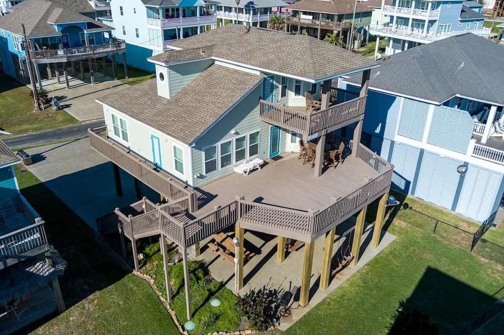 Deja View 3 Bedroom Home