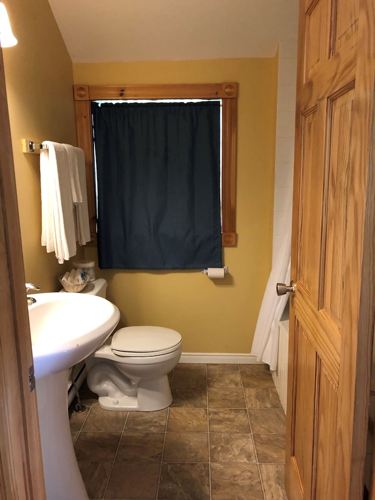 Shining Waters Cottages
