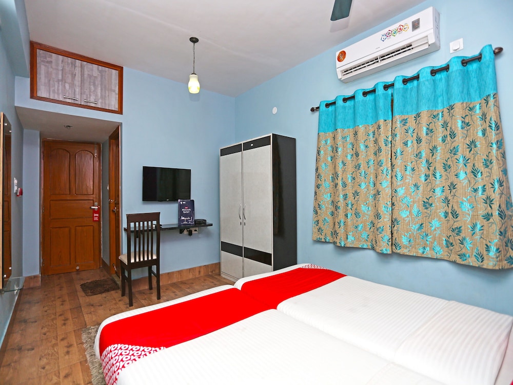 OYO 9718 Apartment near DLF IT Park