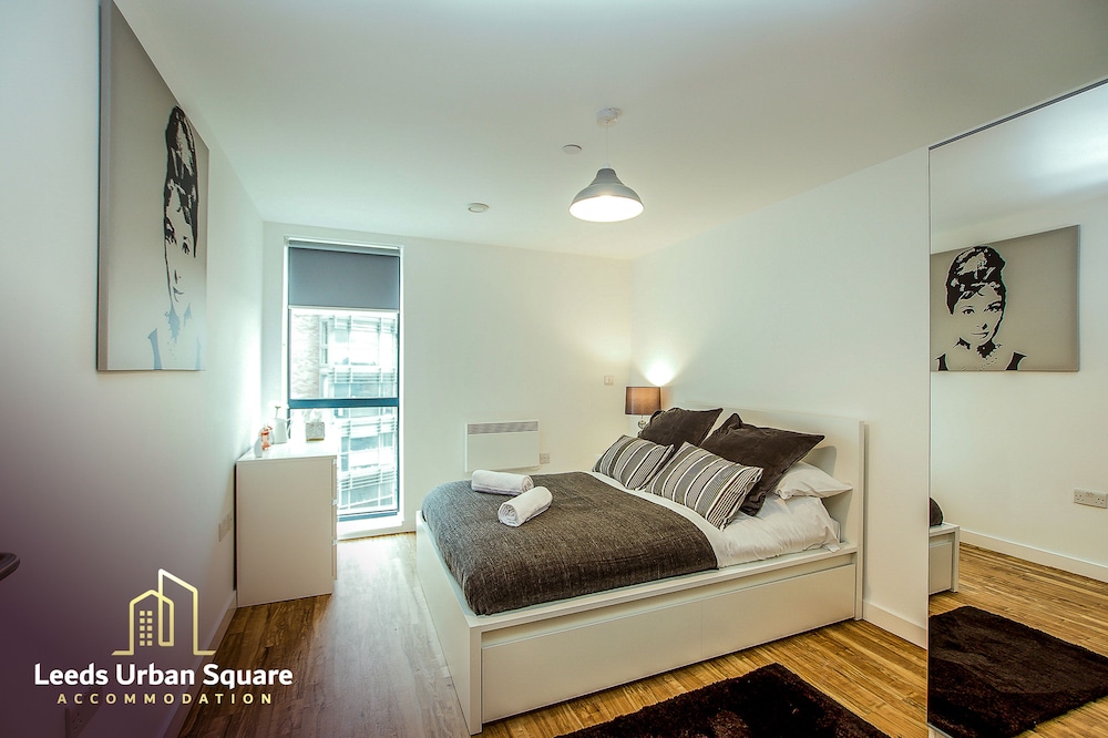 Leeds Urban Square Apartments view 5