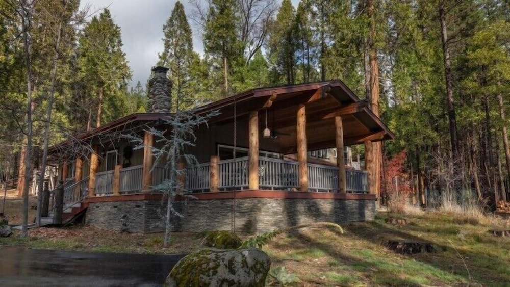 Yosemite Scenic Wonders - Wawona Area