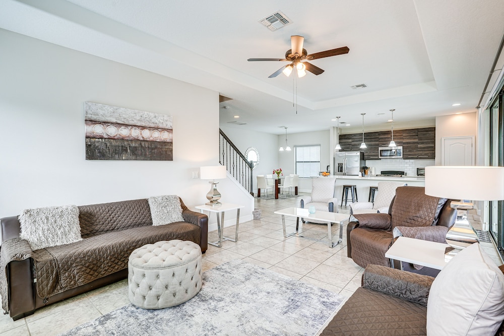 Resort Home in Haines City: Screened Lanai, Pool!