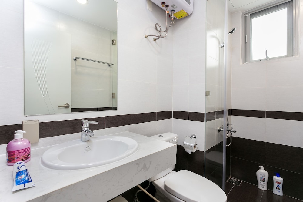 Jennifer Apartment Luxury 2BR SW Pool