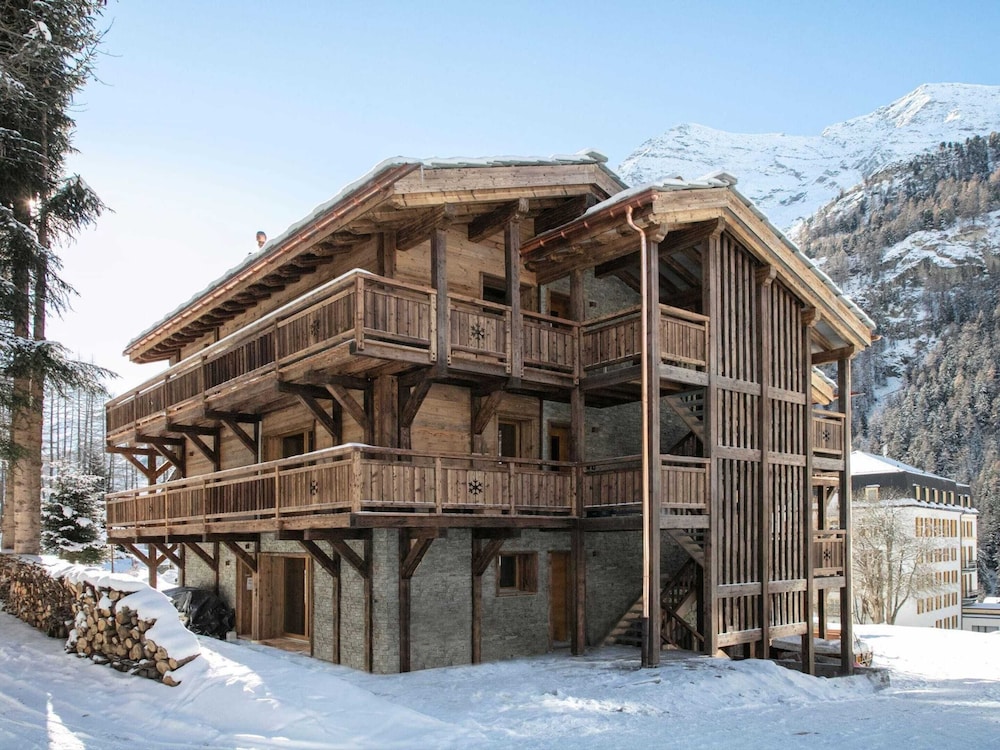Luxe Apartment Near ski Lift