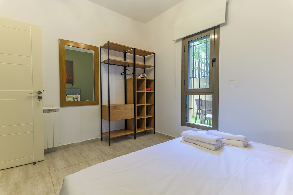 Orano -Chic 2-Bedroom Apt in Bsalim