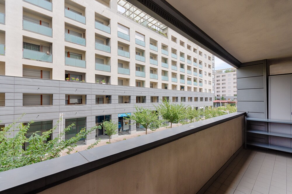 Torino Crocetta Modern Flat view 5