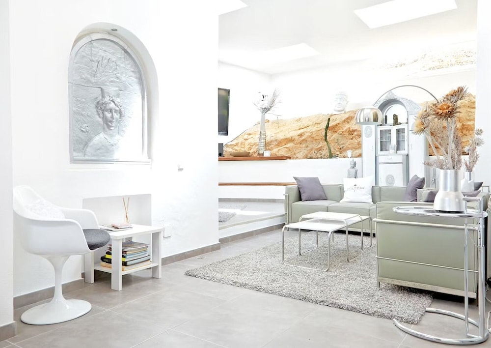Beautiful Villa With sea Views