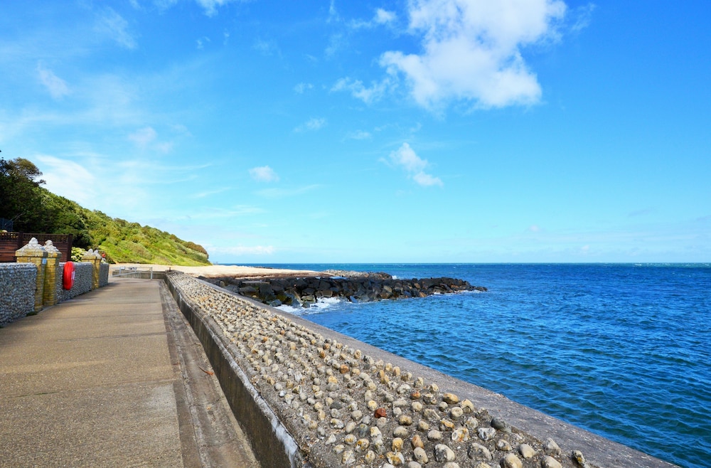 The Breakwaters