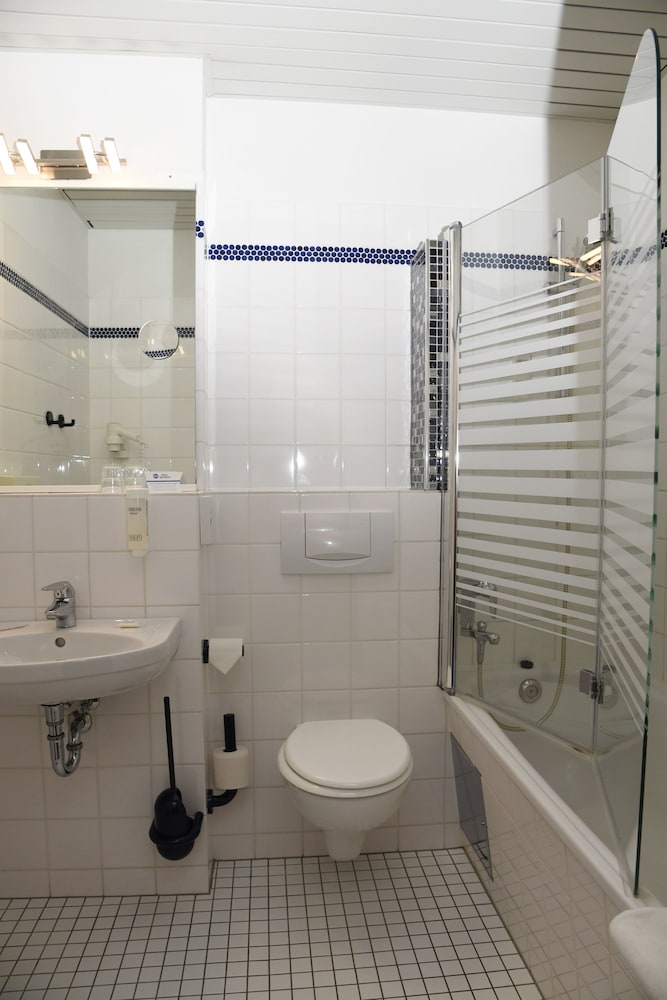 Neuss Vacations - Best Western Comfort Business Hotel - Property Image 57